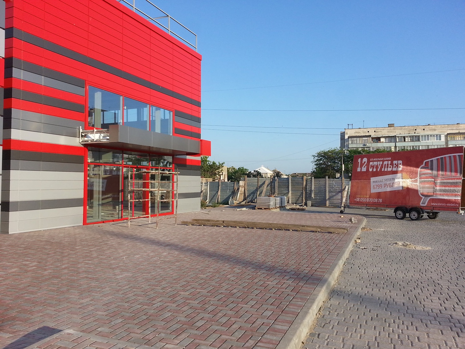 Заказать установку автоматических дверей в Тимашёвске. Монтаж выполняется командой профессионалов с опытом работы более 9 лет. 